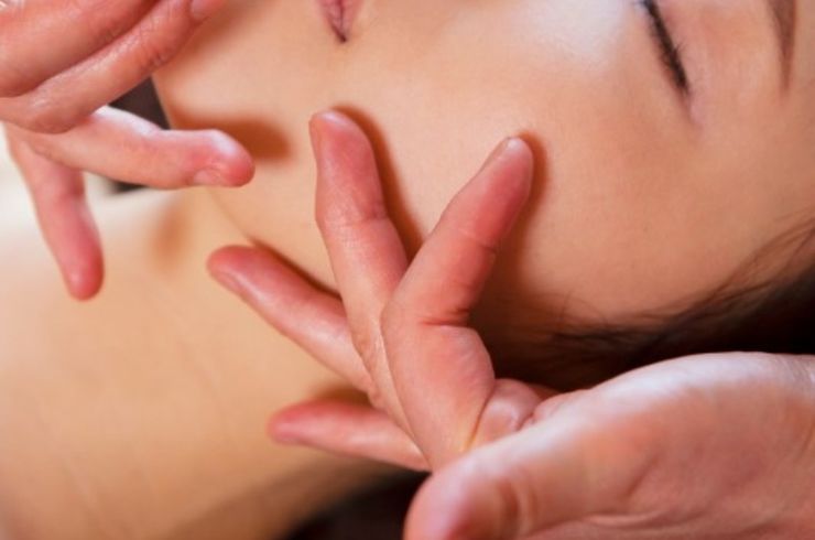 贅沢生コラーゲンフェイシャル																					